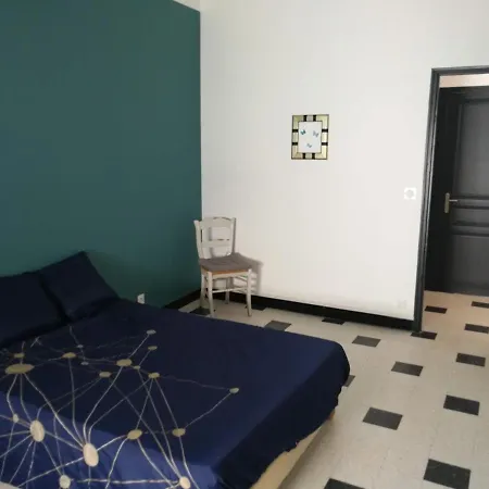 T4- Terrasse 50m², Garage, Centre-ville Apartment